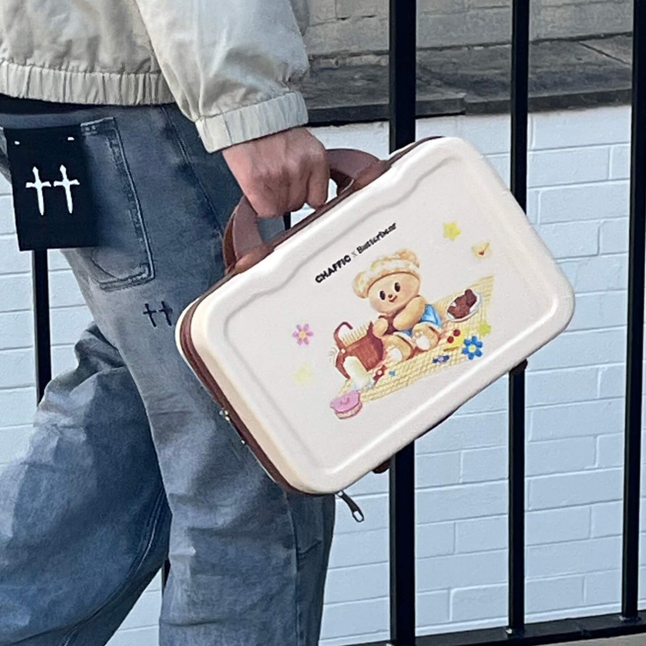 CHAFFIC X BUTTERBEAR CARRY-ON LUGGAGE